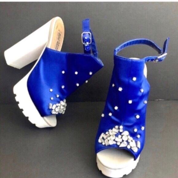 Iggy Azalea x Steve Madden Bling Platform Sandals - Picture 3 of 8